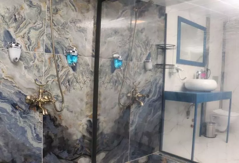 تختخواب و صبحانه Blueay Butik Otel