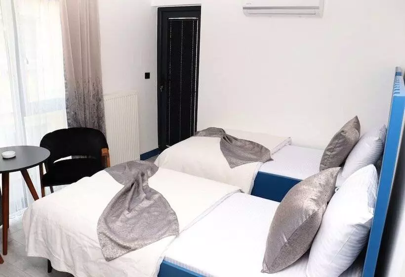 تختخواب و صبحانه Blueay Butik Otel