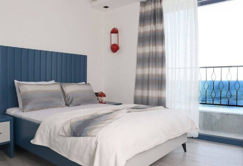 تختخواب و صبحانه Blueay Butik Otel