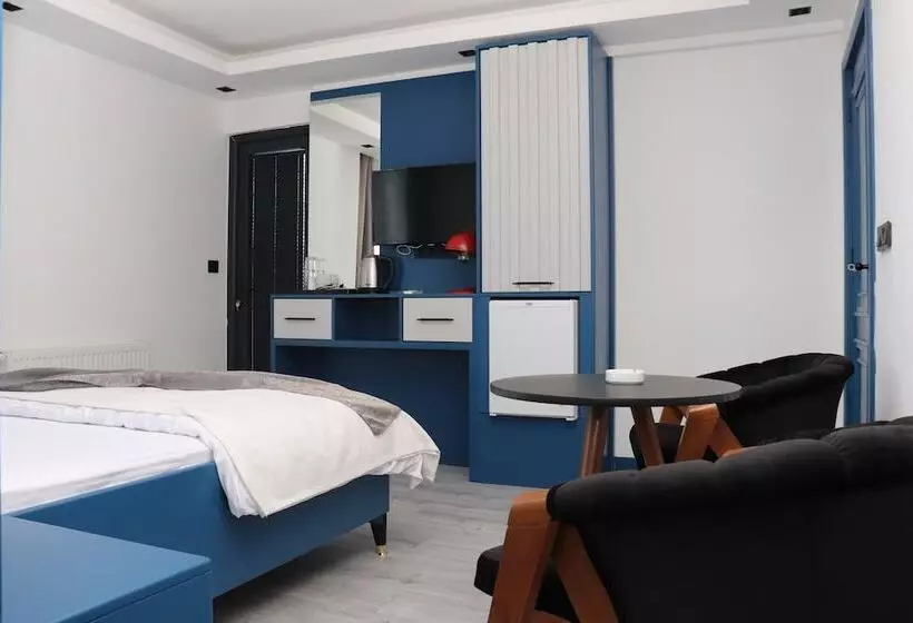 تختخواب و صبحانه Blueay Butik Otel