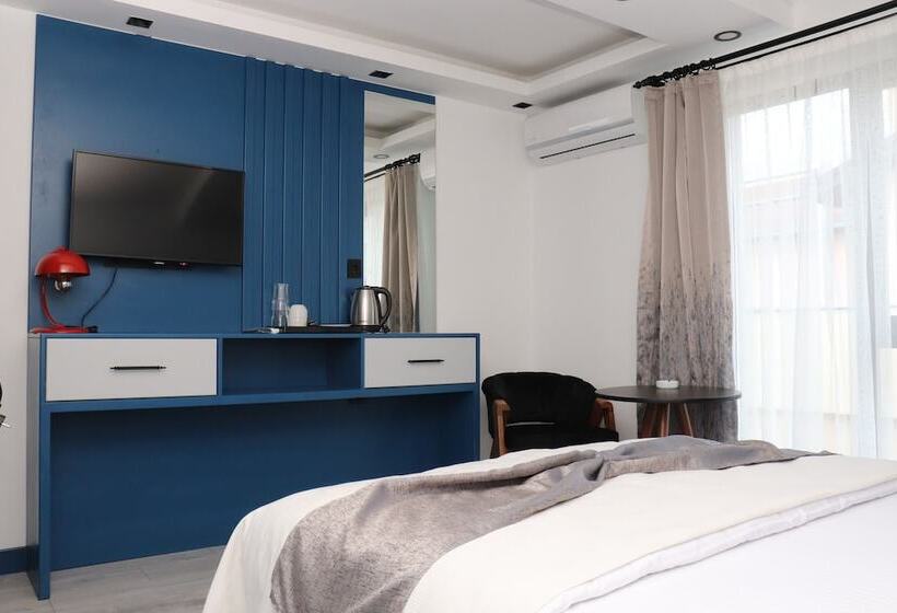 تختخواب و صبحانه Blueay Butik Otel