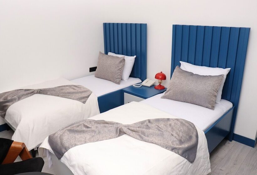 تختخواب و صبحانه Blueay Butik Otel