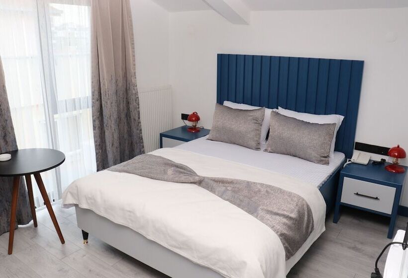 تختخواب و صبحانه Blueay Butik Otel