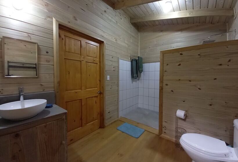 Cabinas Costa Tropicana