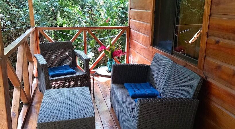 Cabinas Costa Tropicana