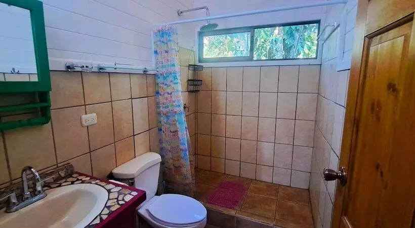 Cabinas Costa Tropicana