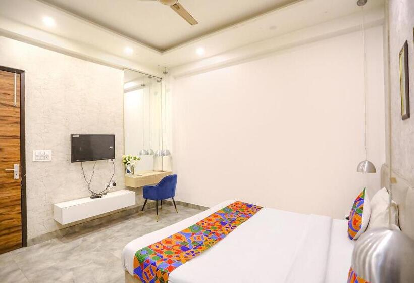 Fabhotel F9 Sector 19