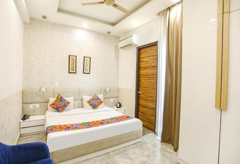 Fabhotel F9 Sector 19