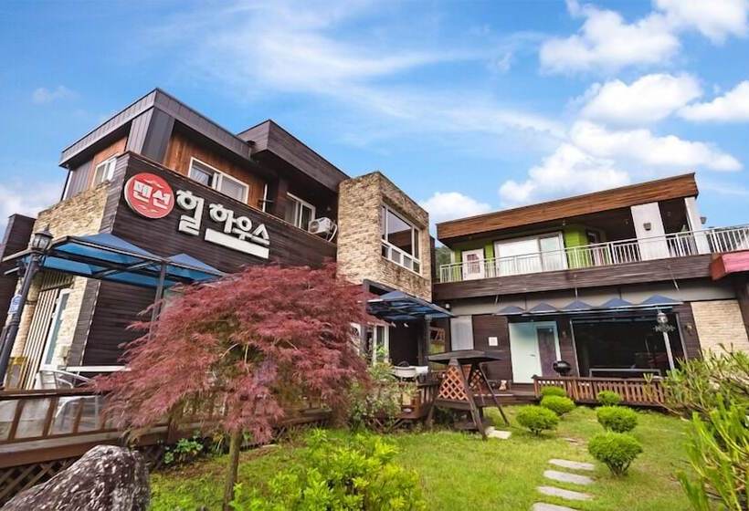 Gapyeong Hill House Pension