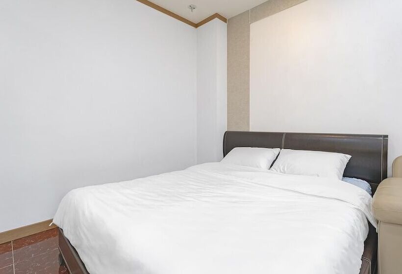 Gapyeong Hill House Pension