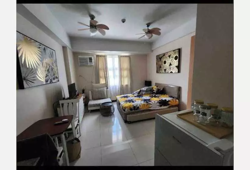 ホテル 101 Newport Blvd