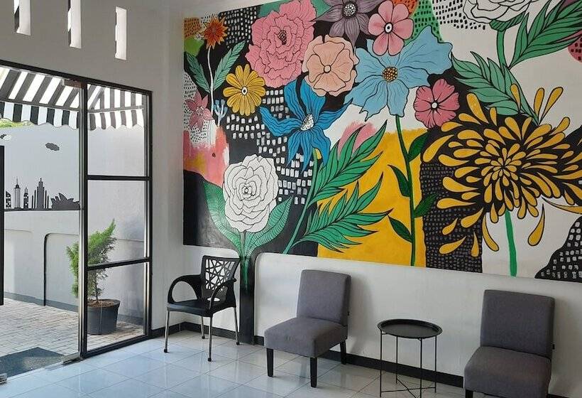 ホテル Cozy Stay Kupang