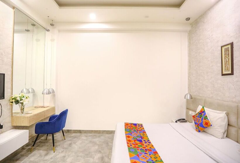 Fabhotel F9 Sector 19