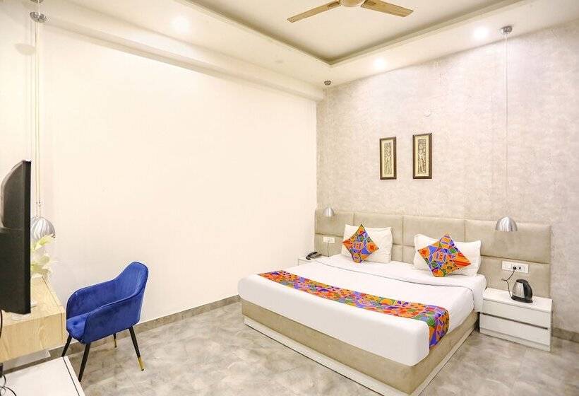 Fabhotel F9 Sector 19