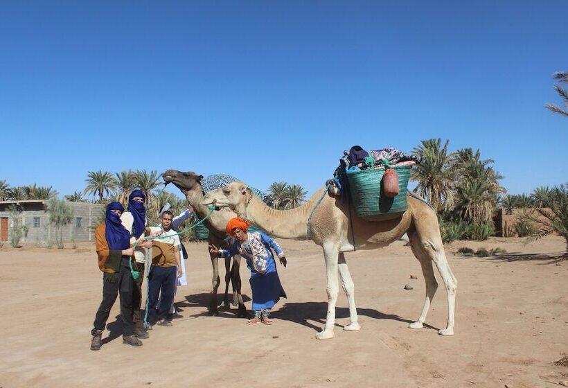 호텔 Kasbah Desert Camp