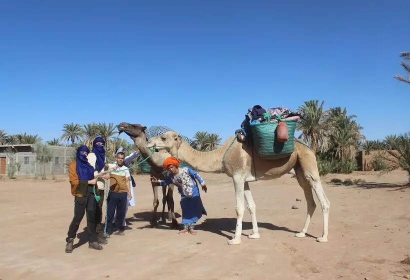 Hotelli Kasbah Desert Camp