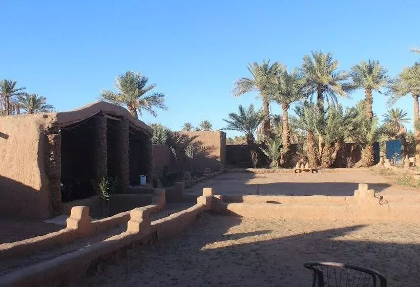 Hotelli Kasbah Desert Camp