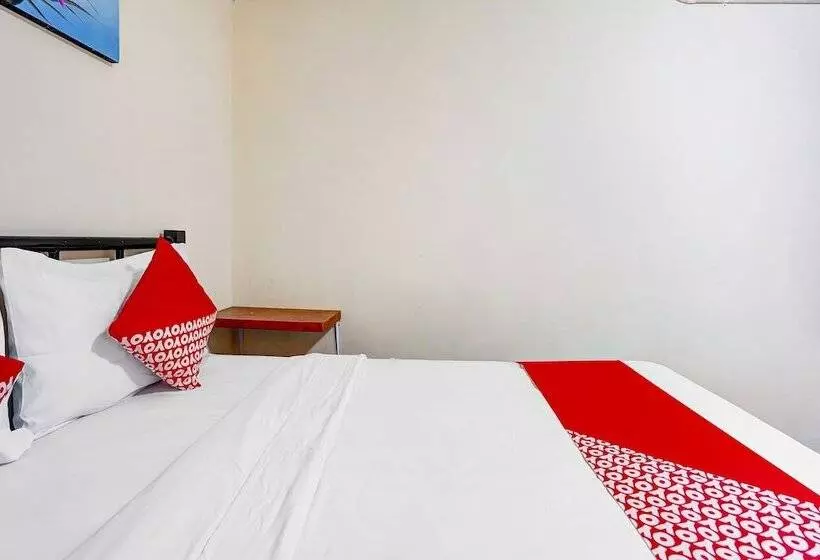 ホテル Kost Sofie Syariah By Oyo Rooms