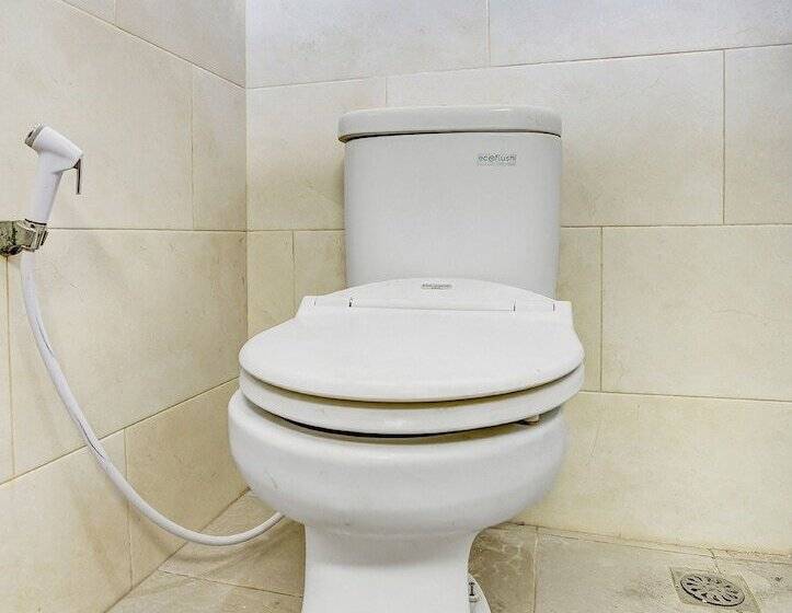 Otel Kost Sofie Syariah By Oyo Rooms