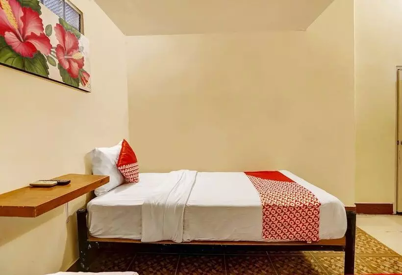 ホテル Kost Sofie Syariah By Oyo Rooms