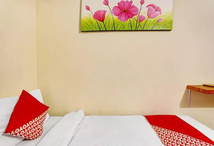 ホテル Kost Sofie Syariah By Oyo Rooms