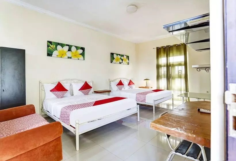 ホテル Kost Sofie Syariah By Oyo Rooms