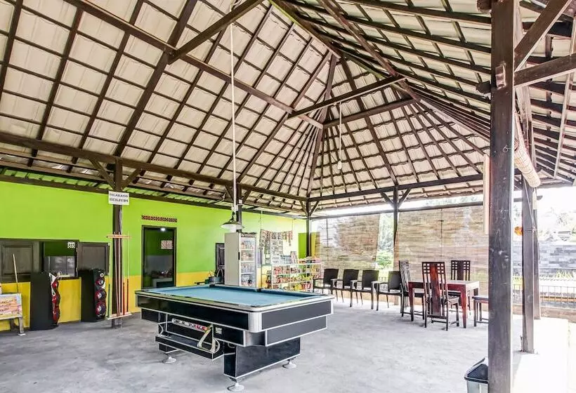 ホテル Oyo 91053 Desa Wisata Gilimanuk
