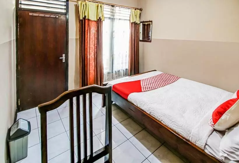 ホテル Oyo 91053 Desa Wisata Gilimanuk