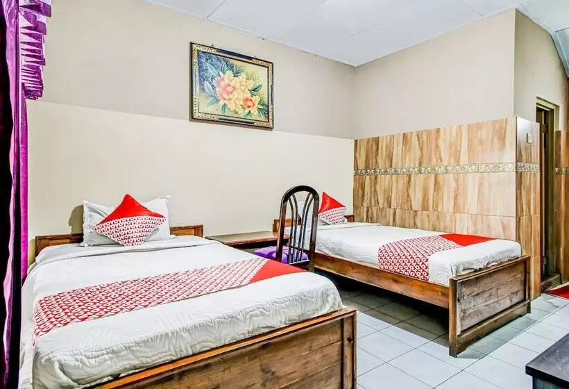 ホテル Oyo 91053 Desa Wisata Gilimanuk
