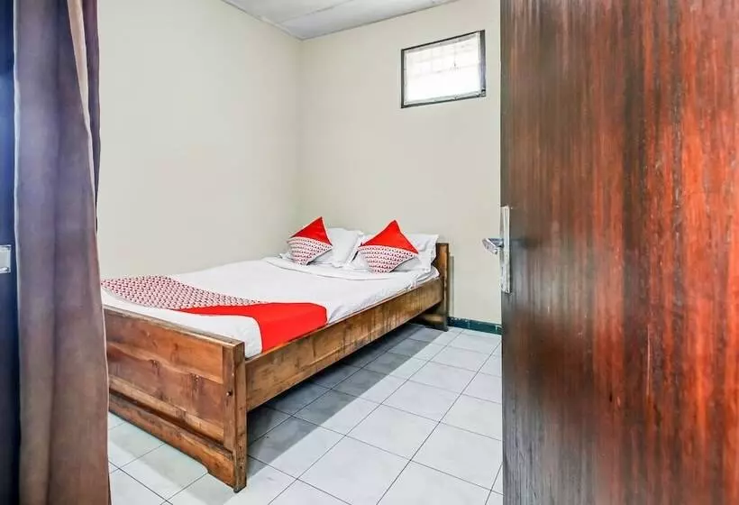 ホテル Oyo 91053 Desa Wisata Gilimanuk
