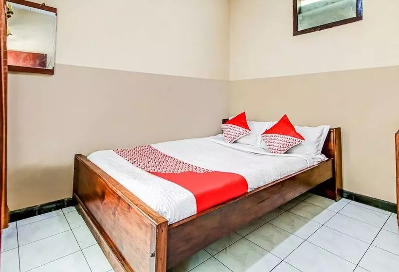 ホテル Oyo 91053 Desa Wisata Gilimanuk