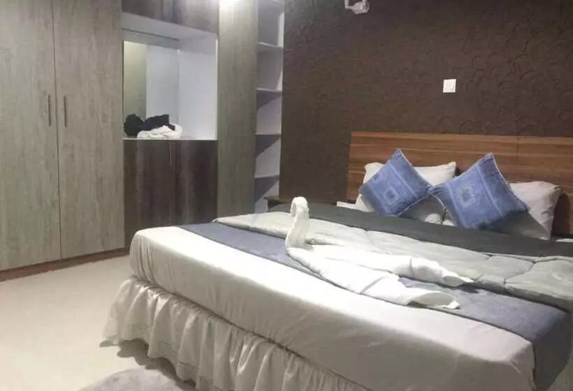 هتل Pendeza La Casa