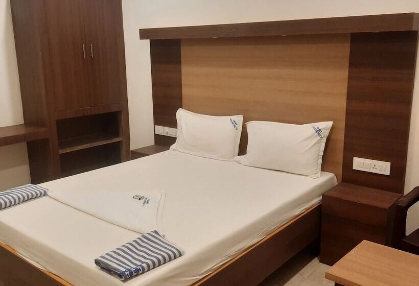 Hotel Rani Residency