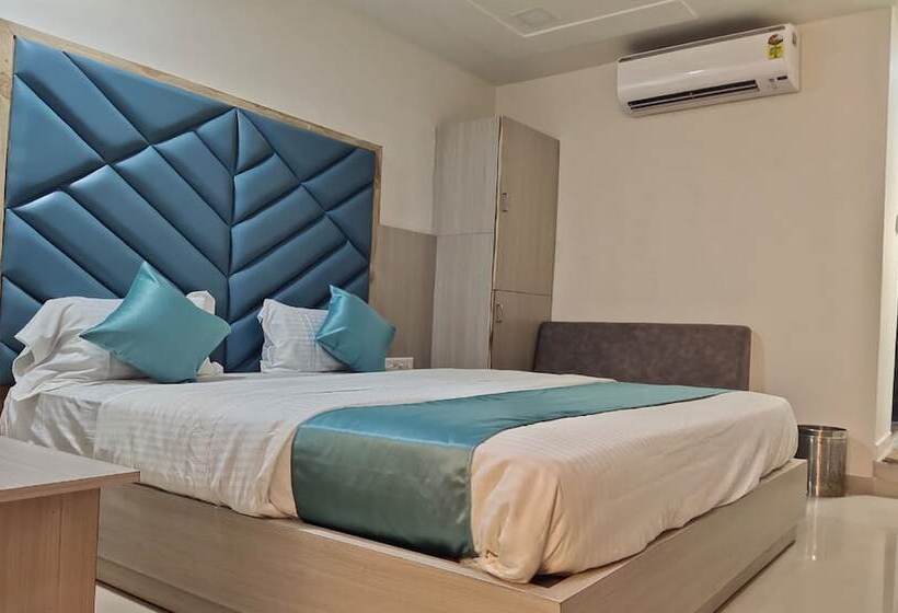 Отель Royal Pride