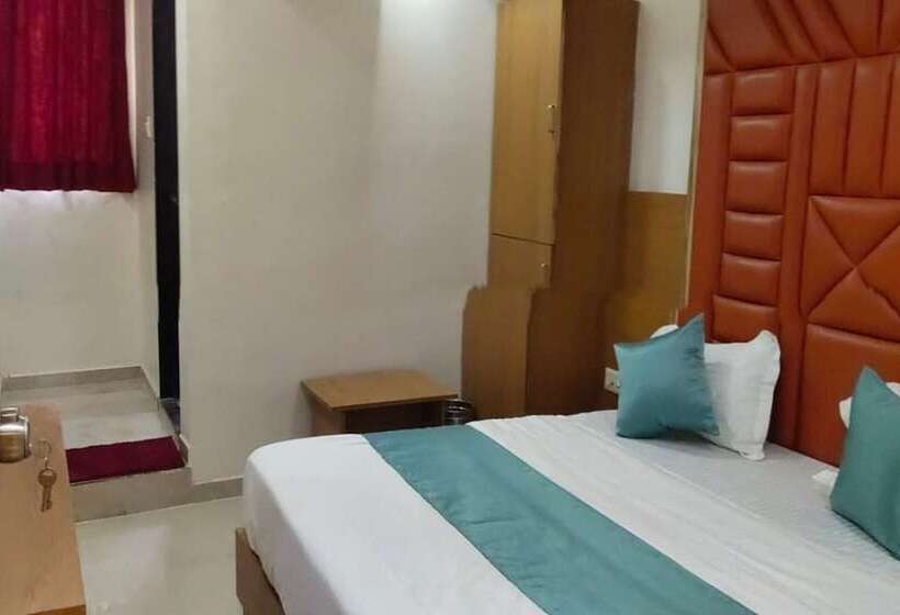 Отель Royal Pride