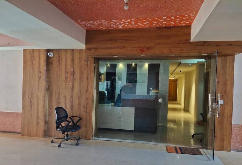 Отель Royal Pride