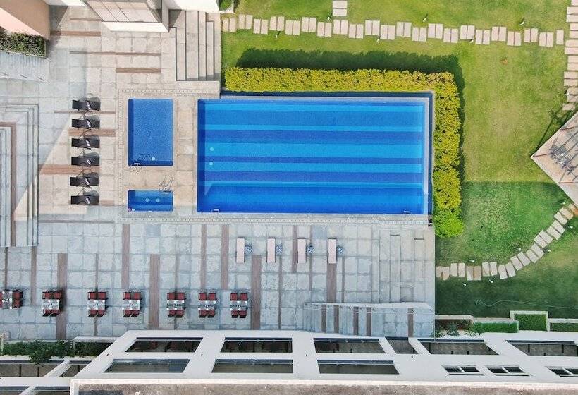 호텔 Spree Resort At Century Wintersun