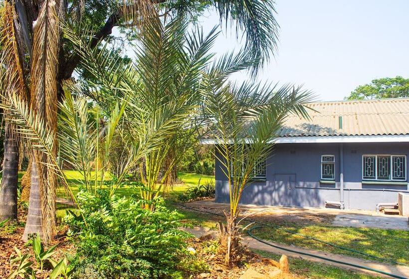 هتل Spring Resort