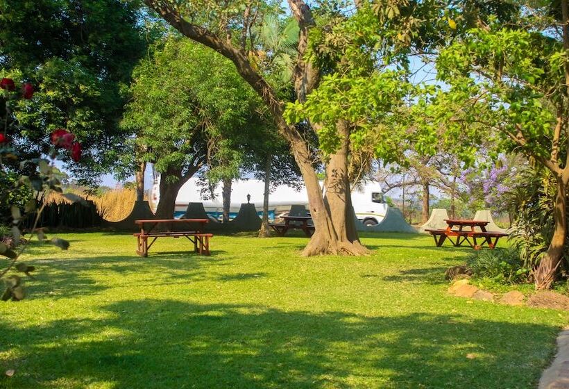 هتل Spring Resort