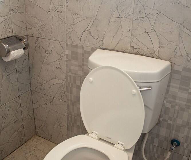 هتل Spring Resort