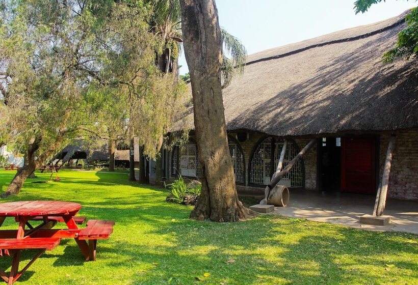 هتل Spring Resort