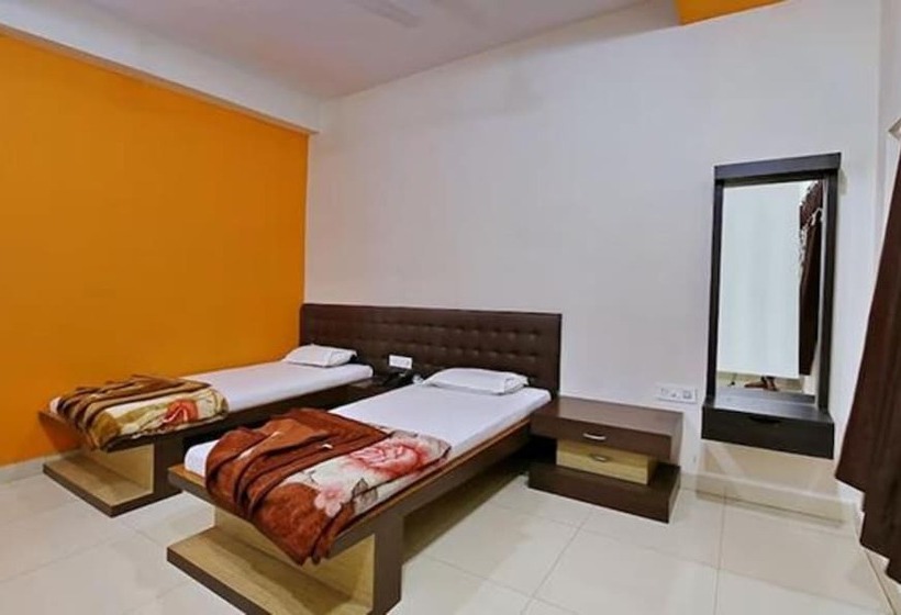 Fabhotel Prime The Hindustan Residency