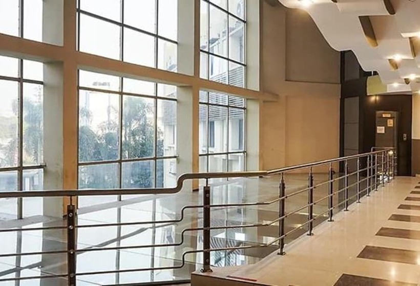 Fabhotel Prime The Hindustan Residency