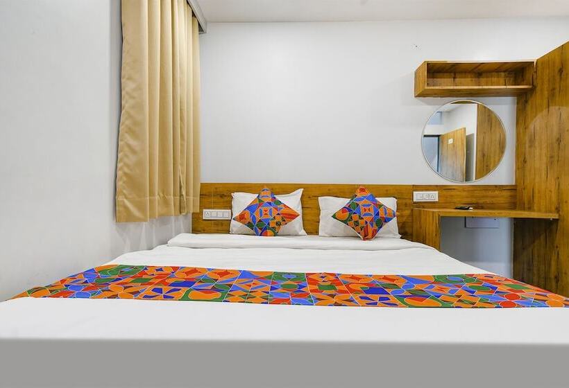 Fabhotel Unity Landmark