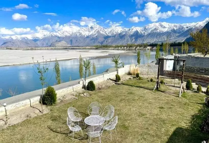 هتل Indus View