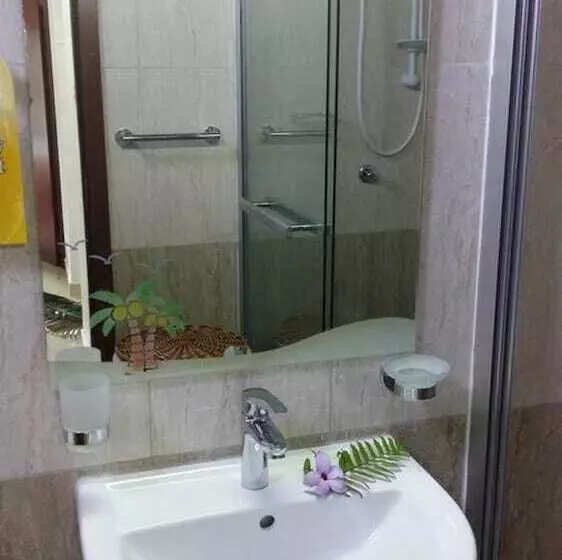 Lone Self Catering Apartment