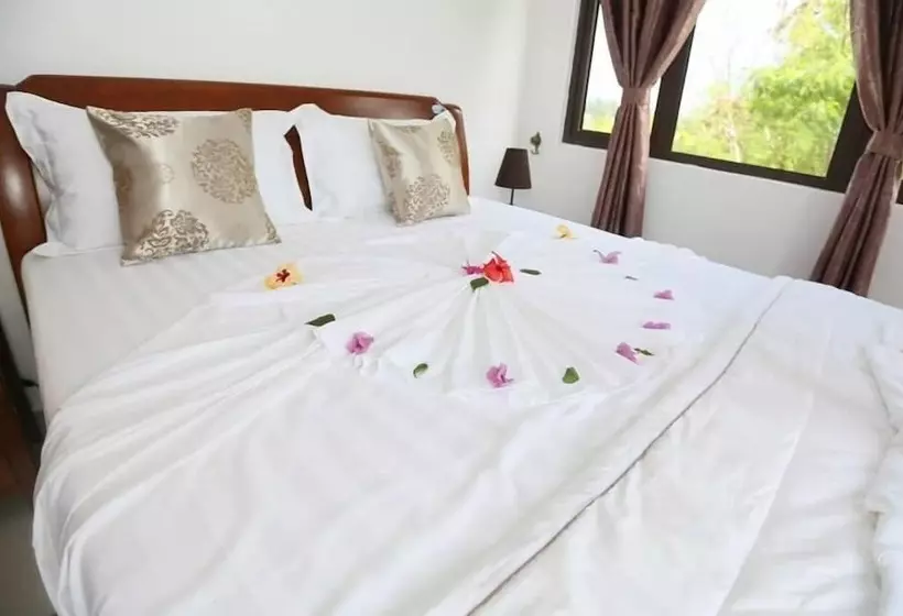 Lone Self Catering Apartment