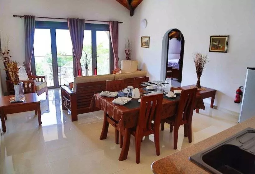 Lone Self Catering Apartment