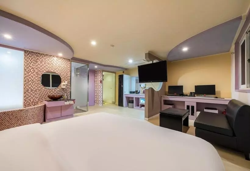 مُتل Gyeongju J Boutique
