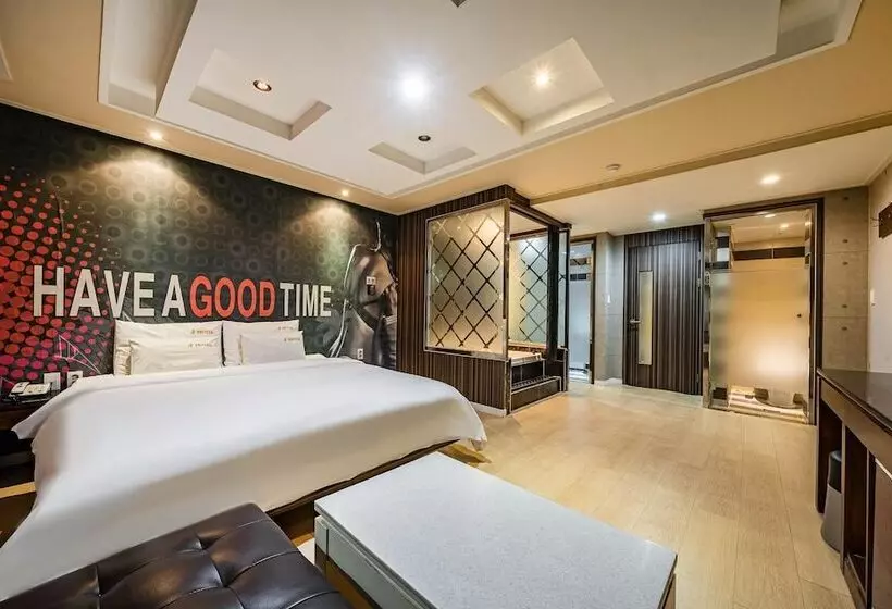 مُتل Gyeongju J Boutique